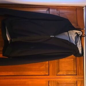 XL Black lined hooded sweatshirt